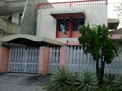 Rumah dijual 2 Lt di Pucang Kerep Surabaya