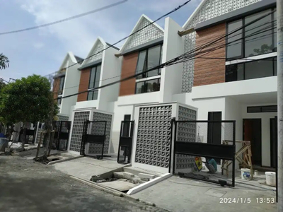 Rumah Gading Pantai Kenjeran Surabaya, Pojok HOOK, dekat MERR, OERR