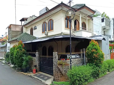 Rumah Hook, Cantik, siap huni, terawat, akses jalan lebar. GA15828BR