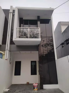 Rumah mewah 2Lantai Legalitas SHM dekat UNJ Jakarta Timur