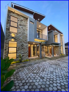 Rumah Modern di Jl Tajem Maguwoharjo Siap HUNI !!