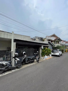 Rumah Murah di Tengah Kota Area Jalan Kawi Luas 159 m2