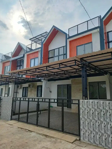 Rumah Rooftop bisa KPR dekat tol Cibubur free biaya2 all in