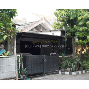Rumah Surabaya Dekat Kampus UPN di Wiguna Tengah, Gunung Anyar