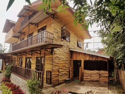 Rumah Villa kayu jati di Lembang dekat Floating Market kawasan wisata