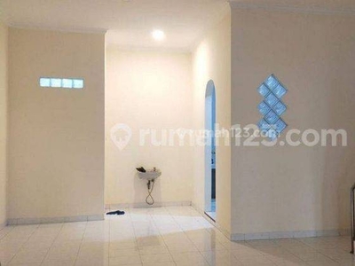 DENIZ* RUMAH LUAS 7,5 X 18M² LOKASI OK DI JELAMBAR