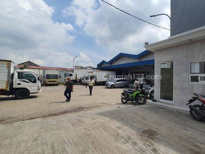 Gudang dan kantor di Cakung jakarta timur pinggir Jalan raya bekasi dekat akses toll cakung