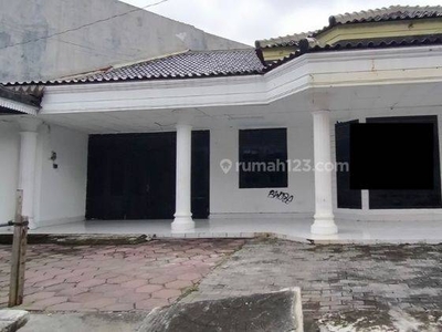 Rumah 2 lantai di Pleburan cocok untuk Restourant Semarang Kota