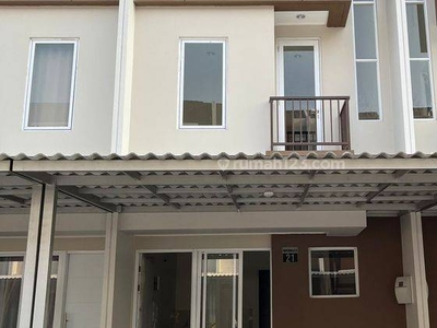 Rumah 3 lantai, Siap Huni, Bagus, Dlm Komplek ** Susan