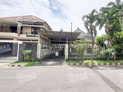 RUMAH BAGUS TENGAH KOTA BISA UNTUK.USAHA DI JALAN WELIRANG KLOJEN MALANG KOTA