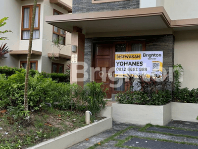 Rumah cantik dan mewah di Villa panbil muka kuning