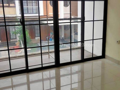 RUMAH SEWA GREEN LAKE CITY, BAGUS, LT 90/126M² (6x15), 2LT, KT 4+1, UNIT STD, HRG 65JT/TH NEGO