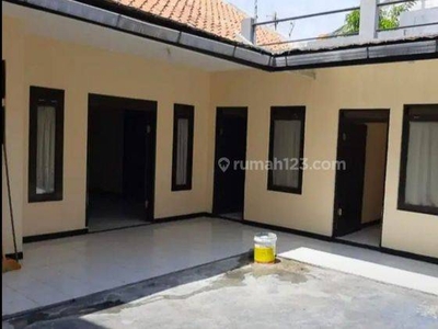 Sewa kontrak rumah 1 lantai siap huni di Antapani