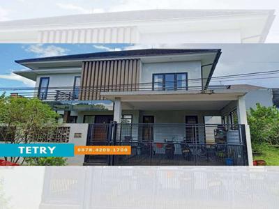 Dijual Rumah Cantik Semi Furnished 2 Lantai di Kemang Pratama, Bekasi