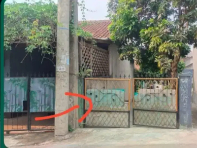 Jual rumah bangunan lama