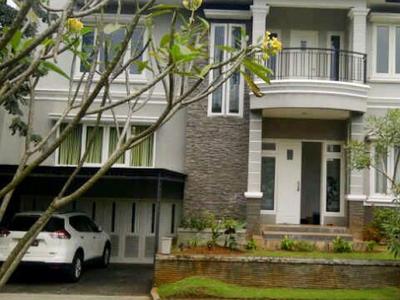 Jual Rumah di Senayan Bintaro lokasi exclusive di Bintaro