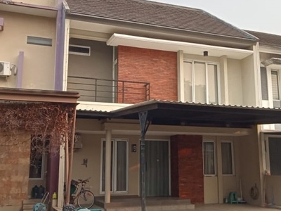 Dijual RUMAH 2 LANTAI CLUSTER CASTILLA - BSD CITY