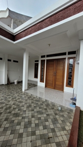 Rumah Bagus dengan Kondisi Terawat dan Siap Huni @Villa Bintaro Indah