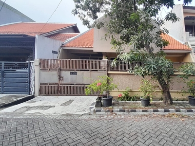 Rumah Luas Rungkut Asri Timur Dekat Kampus Row Jalan Lebar