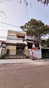 Dijual Jual Rumah Baru 2 Lantai Siap Huni di Pondok Indah Jakarta