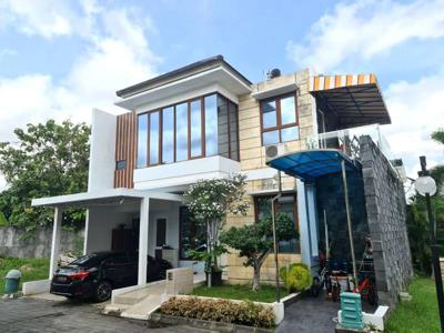 Rumah Mewah Bonus Furniture di Laguna Spring