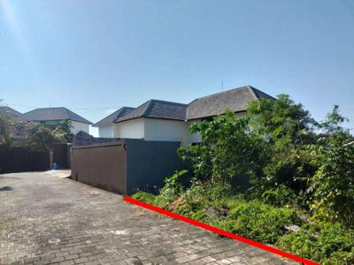 Di Jual cepat tanah di dalam komplek villa di Ungasan, Bali