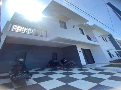 Dijual cepat rumah baru Dalam komplek jalan Turangga Bandung