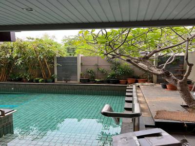 Dijual Rumah di Walet Indah, Posisi Hoek ada Swimming Pool PIK