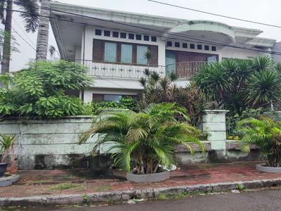 Dijual Rumah Dua Lantai Posisi Hook Jatibening Bekasi