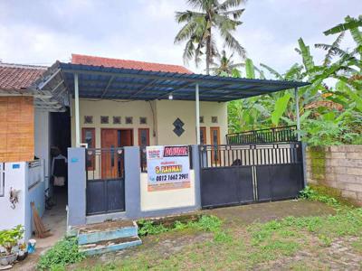 Dijual Rumah MURAH Minimalis Pojok di Perum. Permata Giri - Banyuwangi