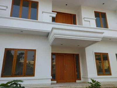 Dijual Rumah New Gress di Pakuwon City Full Marmer