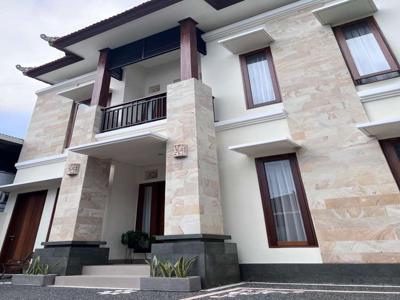 Dijual Rumah Semi Villa 2 Lantai di Padangsambian Denpasar Bali