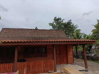 Guest House rumah kayu Antik