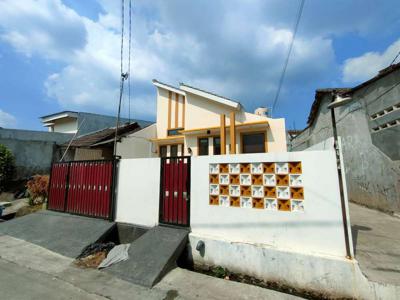 JUAL RUMAH LT 85 HOOK DI PERUMAHAN BEKASI TIMUR REGENCY