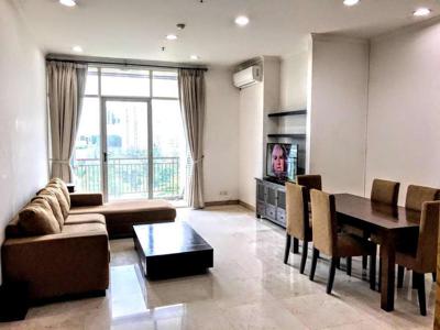 Nice 3BR Apartment with Nice Golf View At Senayan Residence