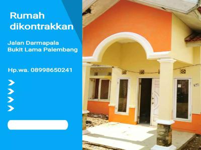 Rumah 2 kamar cocok untuk keluarga dan mahasiswa. bisa parkir mobil