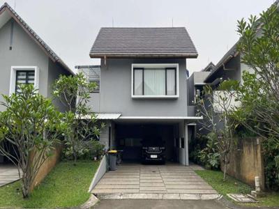 Rumah 2 lantai jaksel