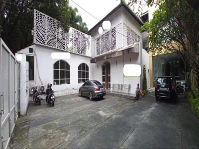Rumah Bonus Ex Resto Pinggir Jalan Raya Area Pondok Labu