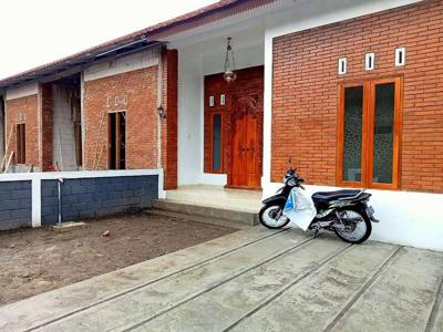 Rumah Cantik Jawa Klasik Modern di Jl Manisrenggo Prambanan