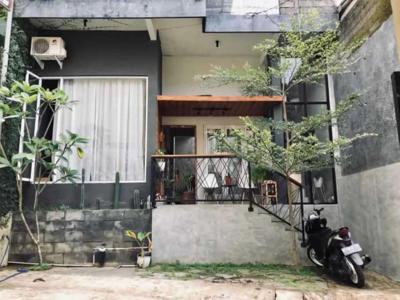 Rumah Design Modern Ungaran Dekat Alun-alun, Ada Rooftop , Best View