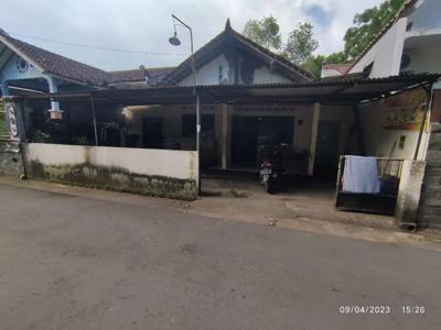 Rumah di Lempongsari belakang Al Azhar Yogyakarta dekat Monjali & UGM