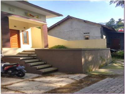 Rumah Dijual di Jombor Lor Monjali, 300 Meter Ringroad Utara