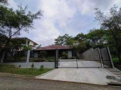 rumah kayu furnish di cluster exclusive sentul city, bogor