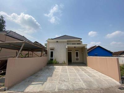 Rumah Modern dekat Kampus UII Jogja Jl Kaliurang, 800 Jt Siap Huni