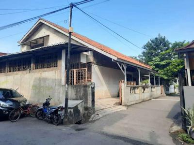 Rumah Posisi Hook Persis Belakang Mall Central Park