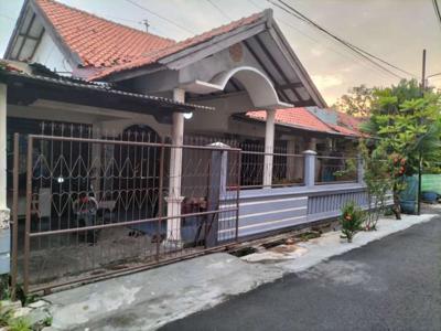 Rumah Semarang Lingkungan Nyaman dan Aman Dekat Wisata Koeta Toea