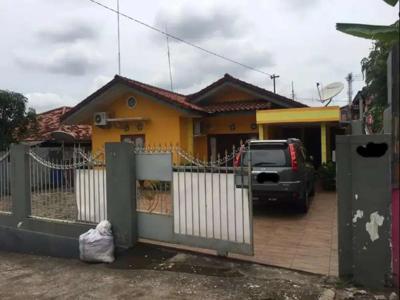 Rumah tengah kota di Talang Ratu Km. 5 Lt : 310/m2 Harga : 1,8 M