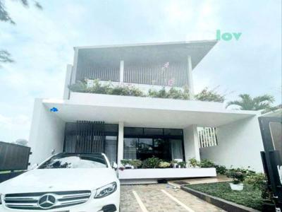 Rumah Terawat Modern di Graha Puspa Bandung Utara