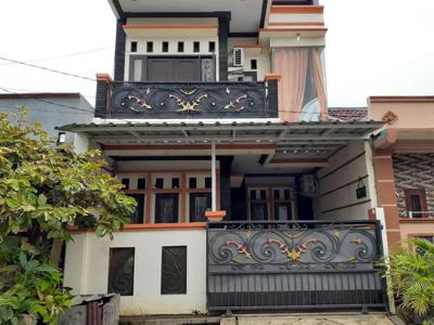 Rumah Tingkat 2.5 Lantai, Kokoh, Desain Minimalis, Murah, Siap Huni