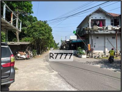 Tanah Pinggir Jalan Di Nologaten, Dekat Ambarukmo Plaza Jogja